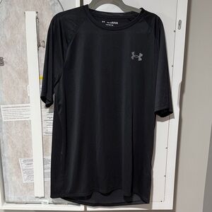 Under Armour Men's Black Short Sleeve Tee